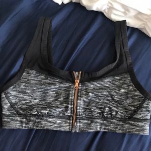 Lululemon bra size 6